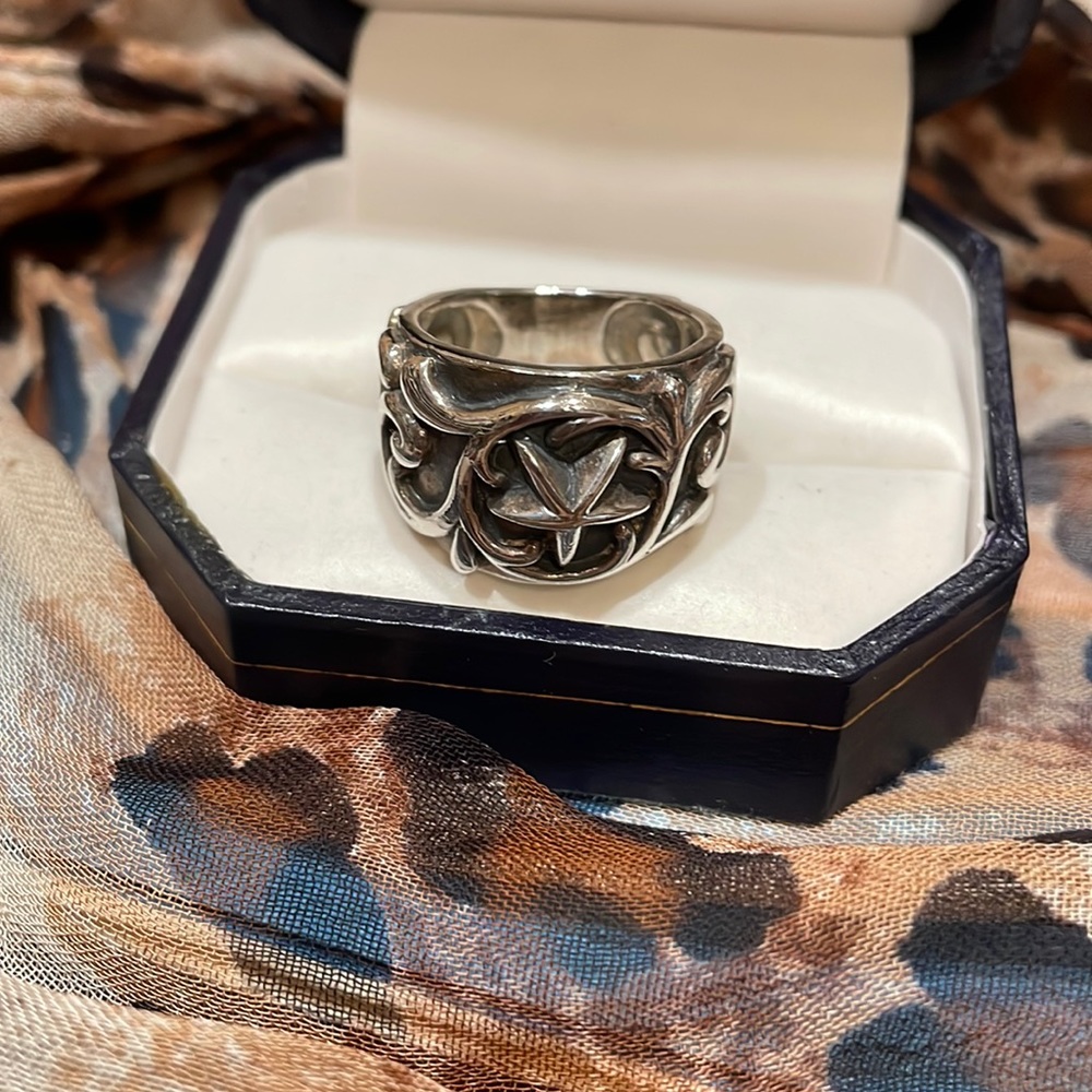 Lone star ring